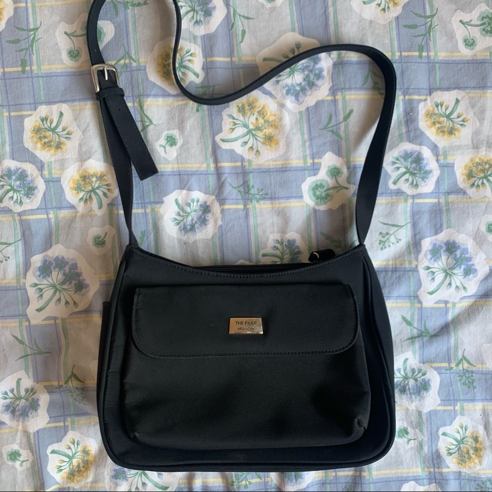 The Filer NY Adjustable Black Purse Bag